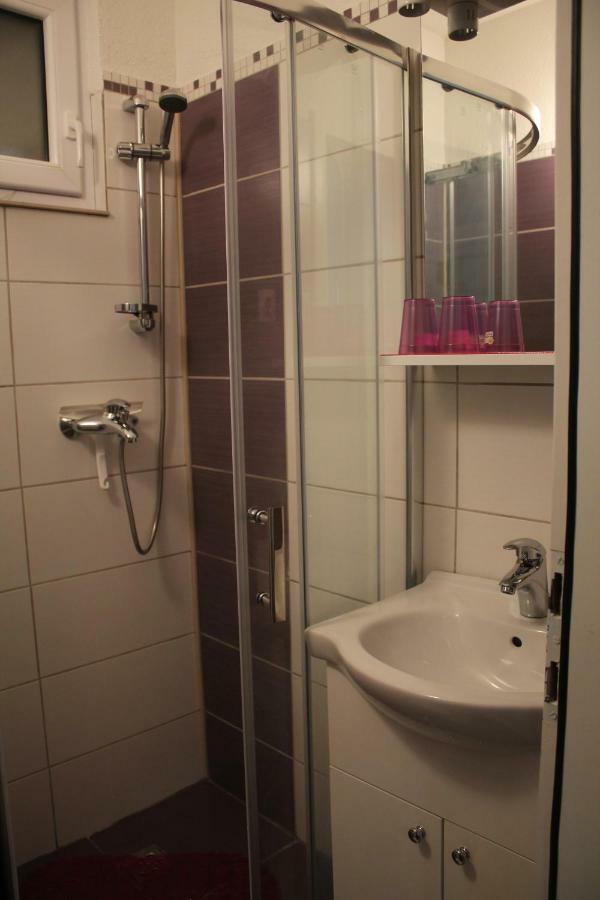 Apartmani Atila Damir Omiš Extérieur photo