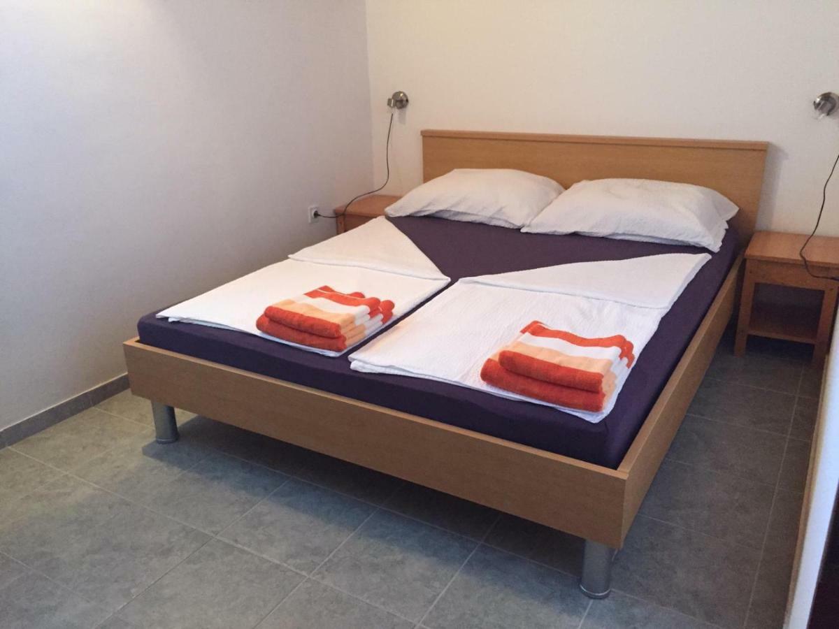 Apartmani Atila Damir Omiš Extérieur photo