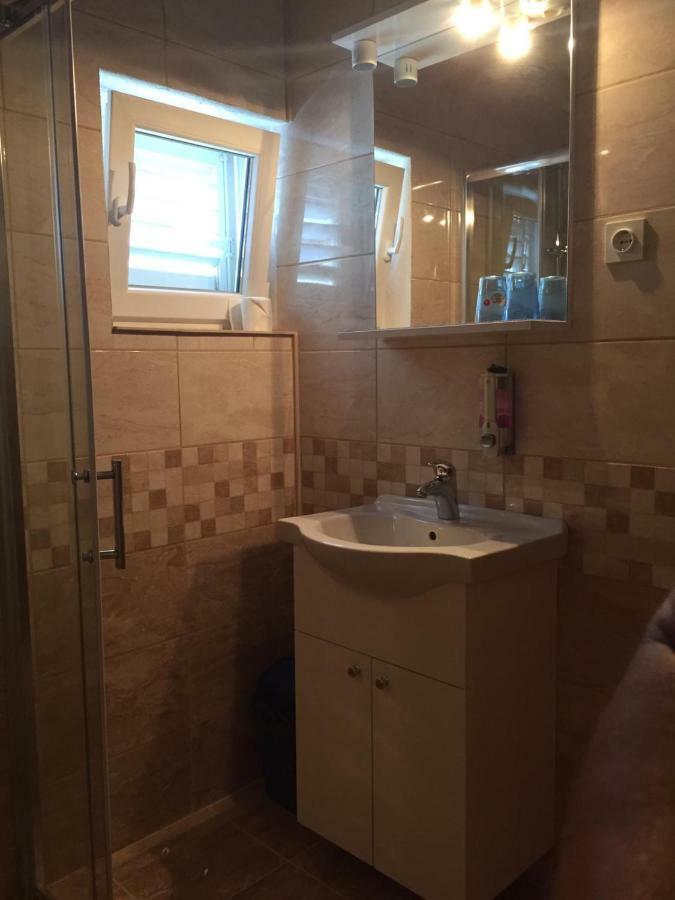 Apartmani Atila Damir Omiš Extérieur photo