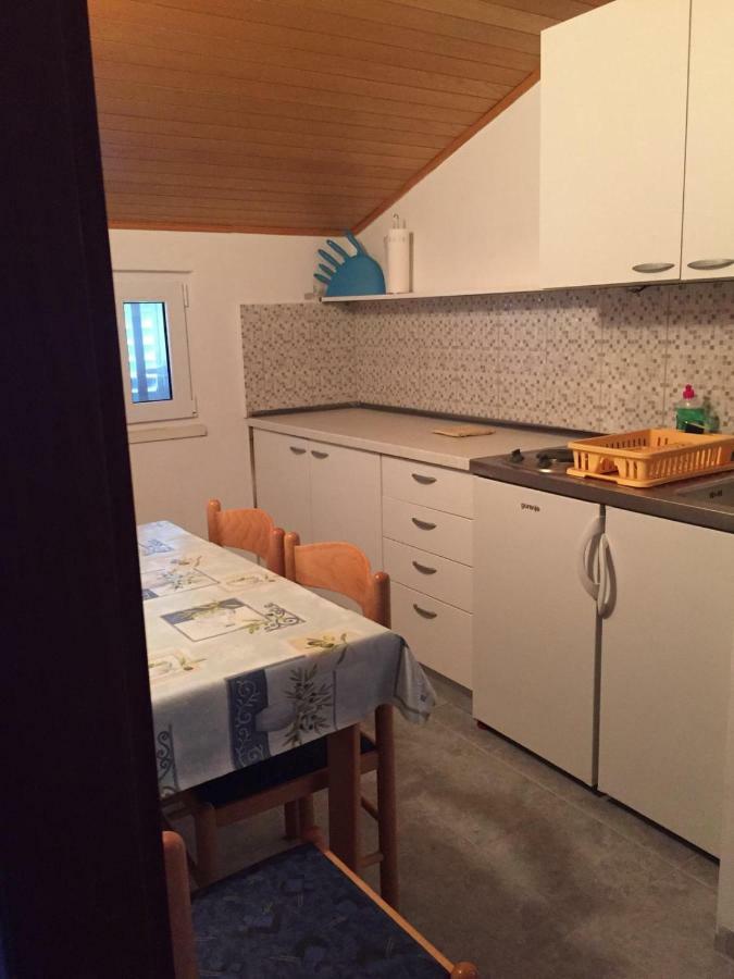 Apartmani Atila Damir Omiš Extérieur photo