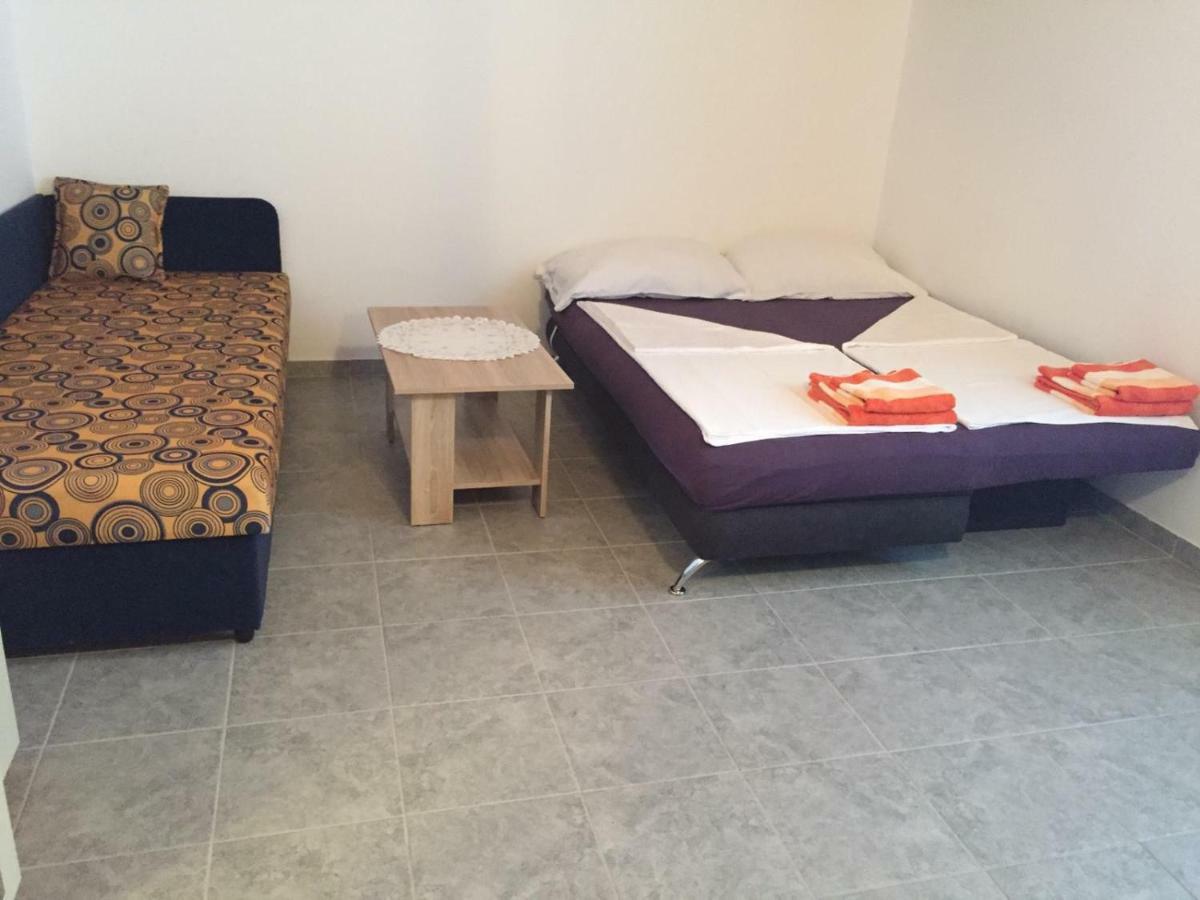 Apartmani Atila Damir Omiš Extérieur photo