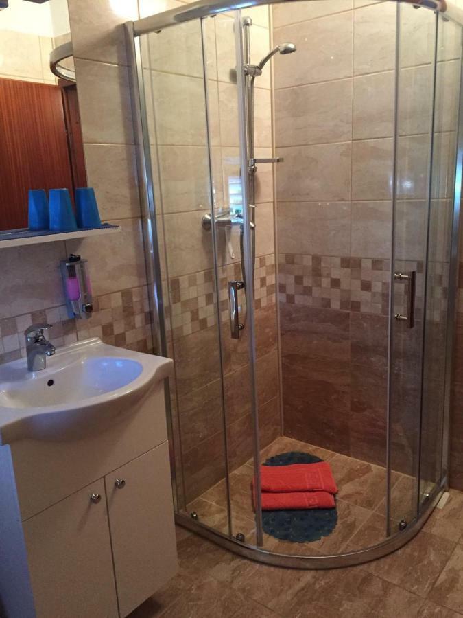 Apartmani Atila Damir Omiš Extérieur photo